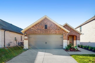 722 Gentle Bird Dr, Nevada, TX 75173