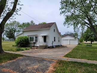 1407 E 2nd Ave, Brodhead, WI 53520