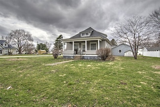 101 N Mary St, Assumption, IL 62510