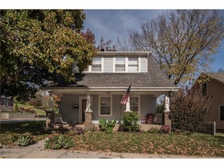 832 Thomas St, Weston, MO 64098