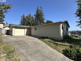 3561 Ash St, North Bend, OR 97459
