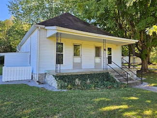 920 E 1st St, Russellville, KY 42276