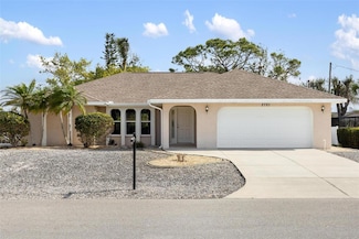 2721 12th St, Englewood, FL 34224