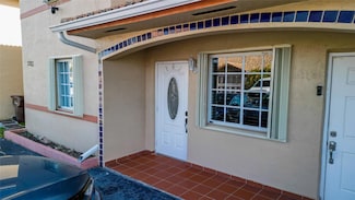 3282 W 70th St Unit 102, Hialeah, FL 33018