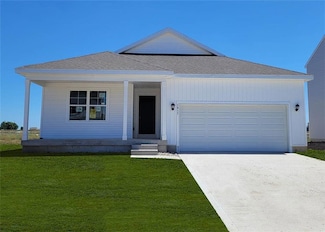 2804 Birchwood Dr, Norwalk, IA 50211