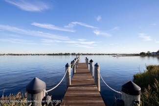 670 Little Silver Point Rd, Little Silver, NJ 07739