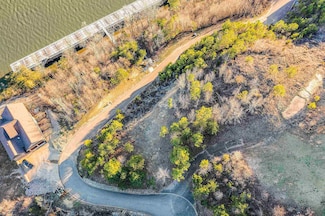 25 High Pointe Dr, Savannah, TN 38372