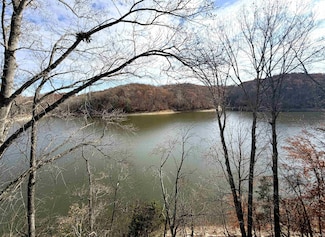 4050 E Eagle Bay Dr, Bloomington, IN 47401