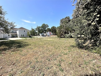 604 N Denley Dr, Dallas, TX 75203