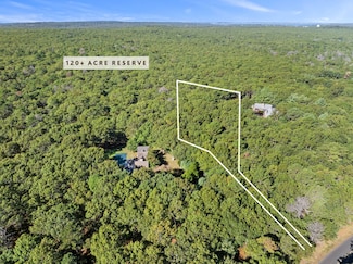 3 Knoll Ln, Wainscott, NY 11937