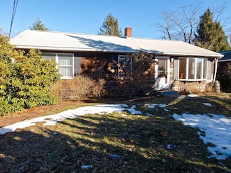 52 Lawn Ave, Jamestown, RI 02835