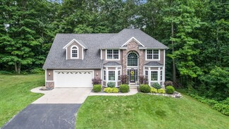1347 4th St NW, Grand Rapids, MI 49504