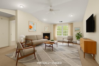 4 Crestview Cir Unit 119, Londonderry, NH 03053