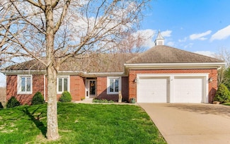 6007 Hallet St, Shawnee, KS 66216