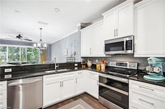 16118 Ravina Way, Naples, FL 34110