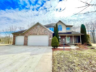 5355 N Elder Rd, Larwill, IN 46764