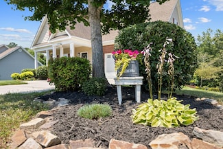 10496 Sovereign Pointe Dr, Soddy Daisy, TN 37379