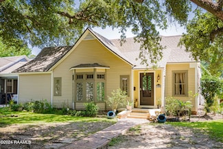 106 Edwards St, Abbeville, LA 70510