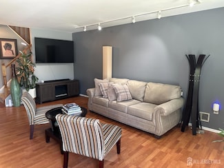8 Bristol Dr Unit C3, North Brunswick, NJ 08902