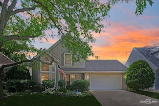 872 Shady Ln, Aurora, IL 60506