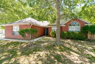 3021 White Oak Place, Springdale, AR 72762