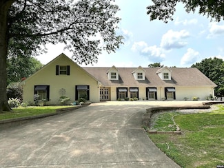 2203 Wedgewood Dr, Union City, TN 38261
