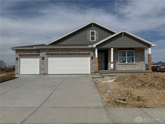 1475 Camden Ln, Xenia, OH 45385