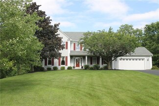33 Partridge Hollow, Honeoye Falls, NY 14472