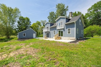 12 State Line Rd, Millerton, NY 12546