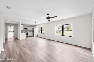 705 Bay St, Green Cove Springs, FL 32043