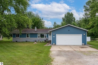 3803 S Shepherd Rd, Mount Pleasant, MI 48858