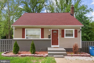 13432 Forest Glen Rd, Woodbridge, VA 22191
