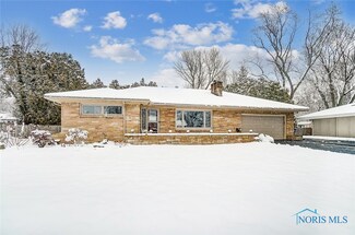 3212 Woodley Rd, Toledo, OH 43606