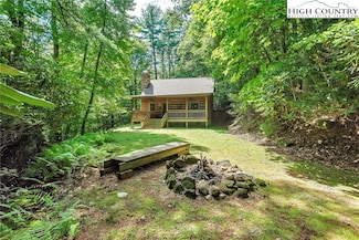 200 Plato Dr, Fleetwood, NC 28626