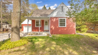 5515 Evergreen Dr, Sheboygan, WI 53081