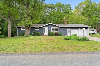 35 Bow Run, Saunderstown, RI 02874