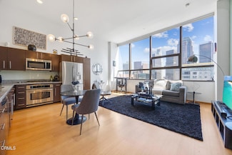 1100 Wilshire Blvd Unit 1808, Los Angeles, CA 90017