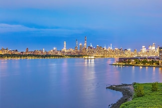 3 Somerset Ln Unit 113, Edgewater, NJ 07020