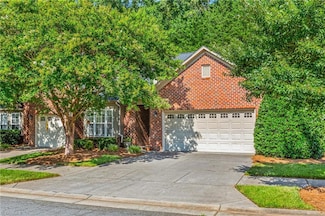 111 S Wentworth Dr, Mocksville, NC 27028
