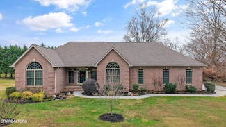 1826 Peppertree Dr, Alcoa, TN 37701