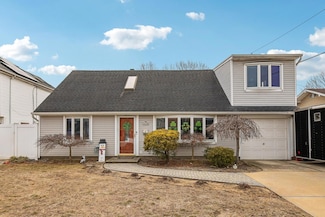 3638 Hilaire Way, Seaford, NY 11783