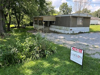 502 Perine St, Cisne, IL 62823