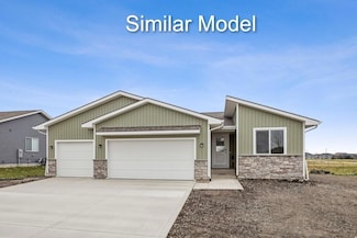 419 NE Crossing Oaks Dr, Ankeny, IA 50021