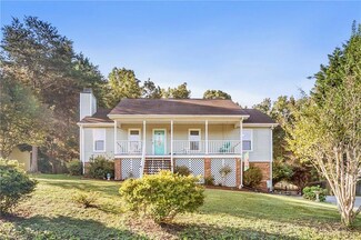 3740 Signet Dr, Winston Salem, NC 27101