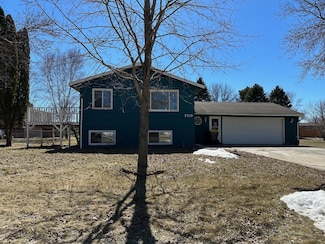 709 27th Ave SW, Willmar, MN 56201