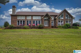 140 Sunrise Dr, Hayden, AL 35079