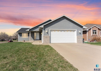 600 Sarah C St, Garretson, SD 57030