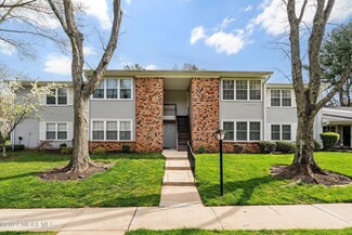 73 Honeysuckle Ln Unit 204, Red Bank, NJ 07701