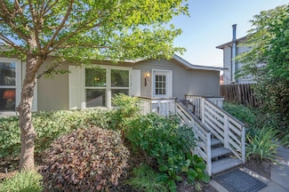 4010 Lakeview Dr, Ione, CA 95640