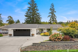 135 Highland Dr, Port Ludlow, WA 98365